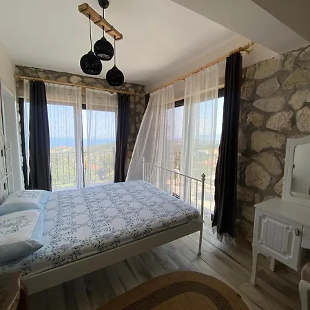 Bed & Breakfast Nur Karen Tas Dikili